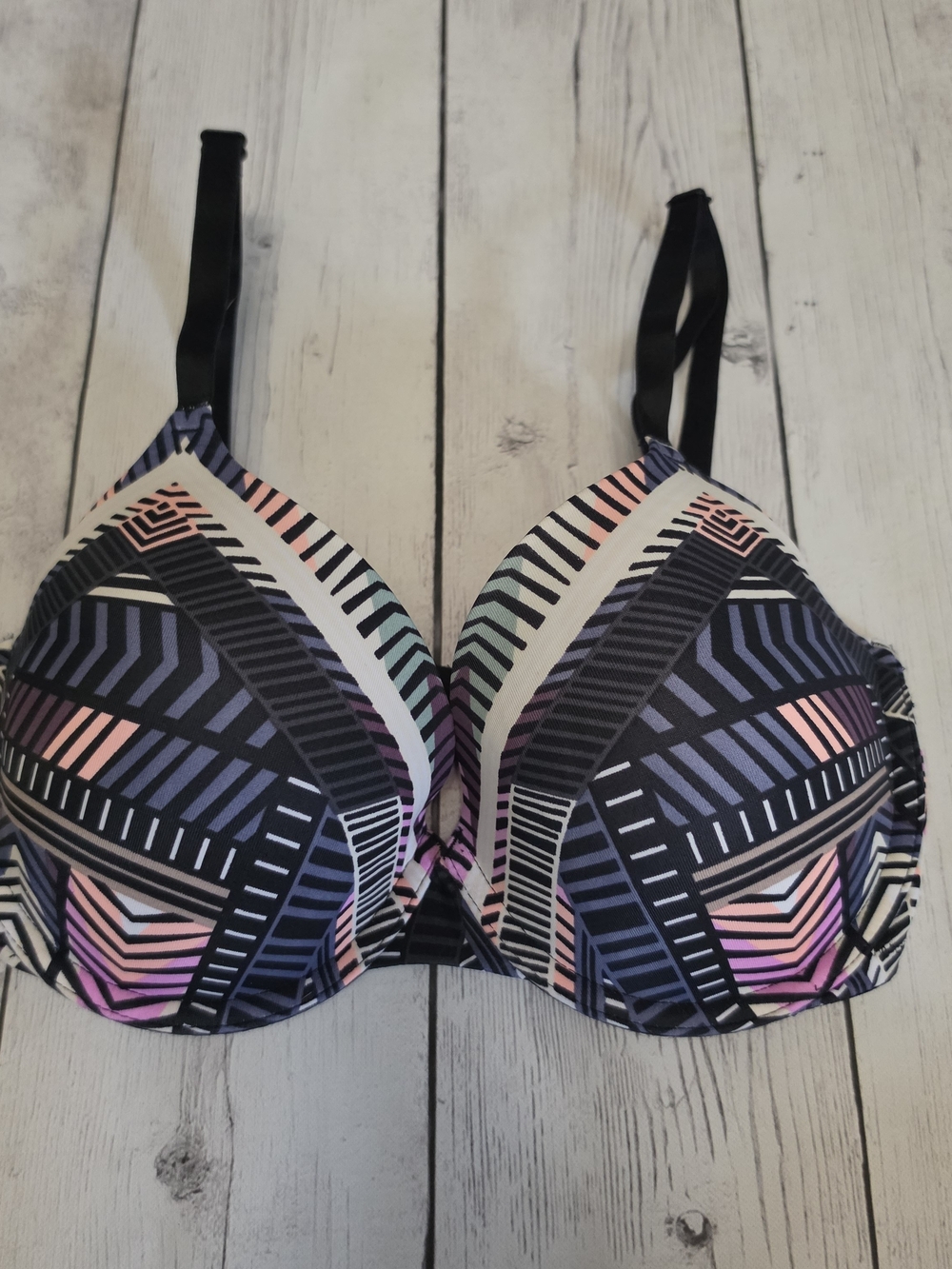 PINK Victoria's Secret Black Multi-Color Geometric T-Shirt Bra 32DD